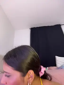 Онлайн чат XXX Isabellaa_Joness