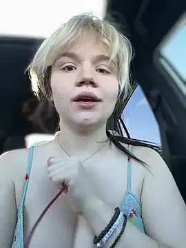 Cutiepiespanks' Webcam Show