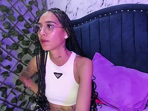 Chat XXX Live KarlaSlutSkinny__