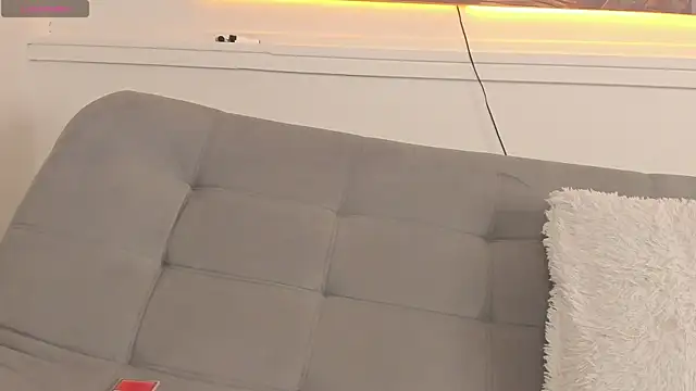 Show modela melody_ft_jesus na web-kameri