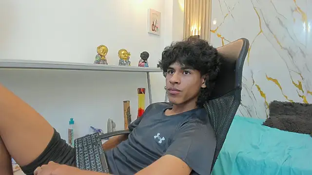 Show de webcam de Zayn_Fox32