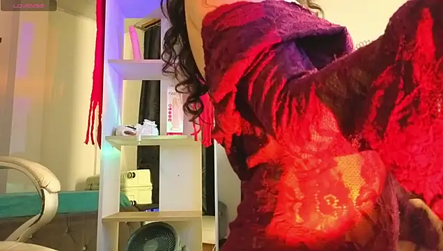 Miniadelf's Live XXX Chat