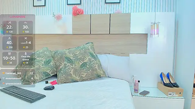 Naoomi_Cruz's Live XXX Chat