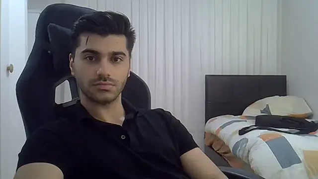 ciceroable Adlı Modelin Canlı XXX Sohbeti