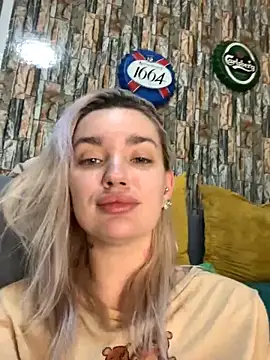 SextazyのライブXXXチャット