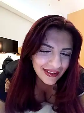 Ufkizil élő XXX-chatje