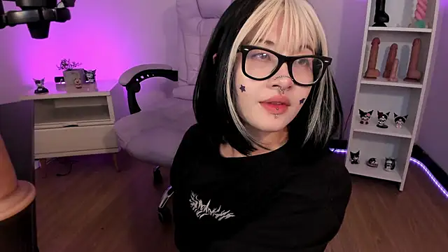 _asami_chieko_ Live XXX Chat