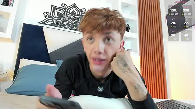 Tomy_Rox 即時 XXX 聊天