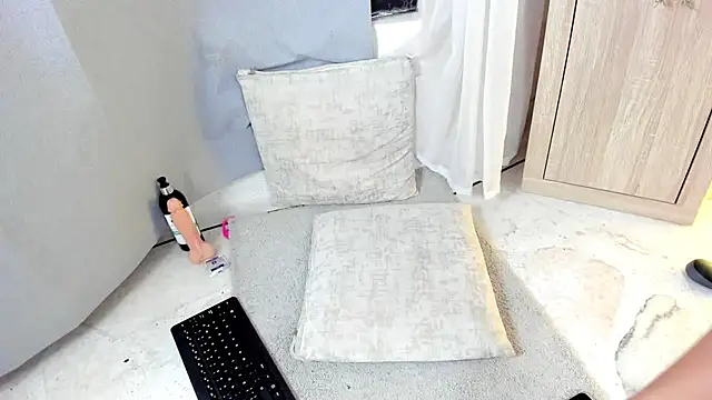 bloom_apple Live XXX Chat