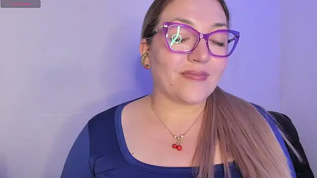 Naty_Mature_n Webbikameraesitys