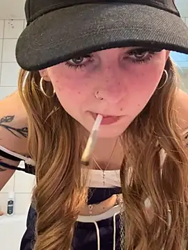 Lina-420 Webcam-Show