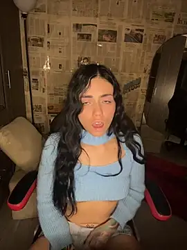 i_am_nina_'s Live XXX Chat