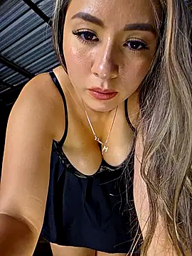 Natasanz 网络视讯表演