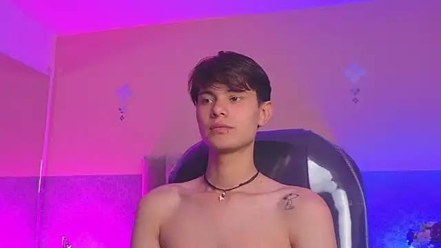 Derek_Sinn Chat XXX live