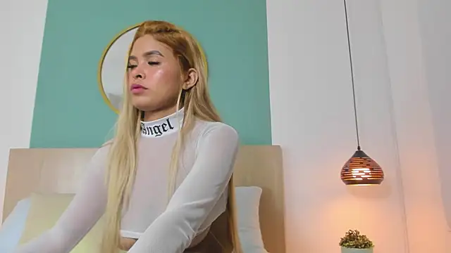 valen_martinez_ Adlı Modelin Canlı XXX Sohbeti