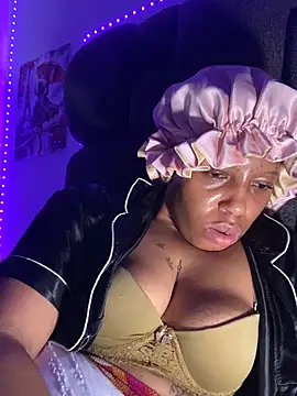 RainBougie's Live XXX Chat