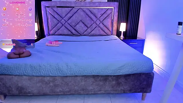 Show de Milacurvy na webcam