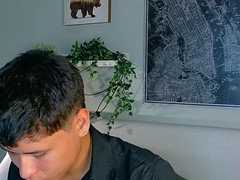 Pokazy przed kamerką – Raiden_boyy