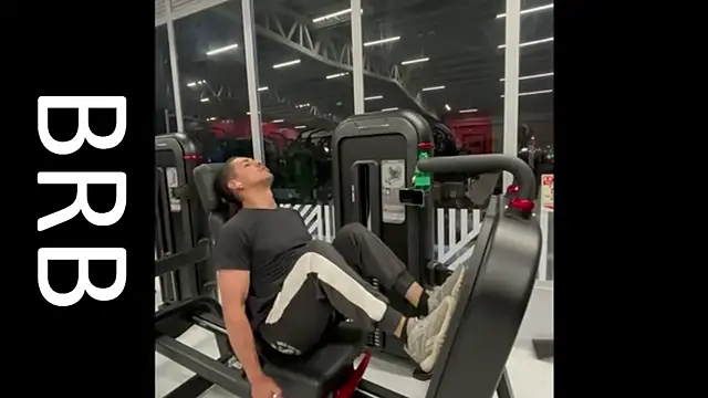 Chat XXX en directo de Tom_blunt96