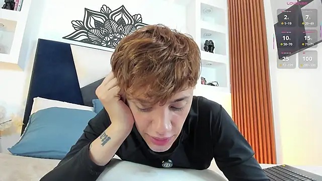 Tomy_Rox live XXX chat