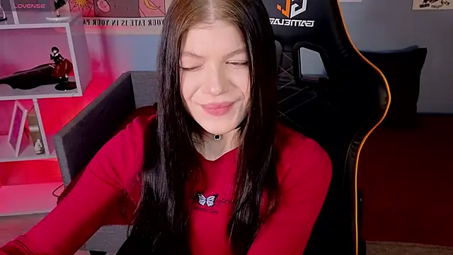 SofteachのライブXXXチャット