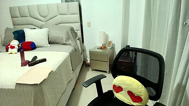 Naty_Stone Live XXX-chat