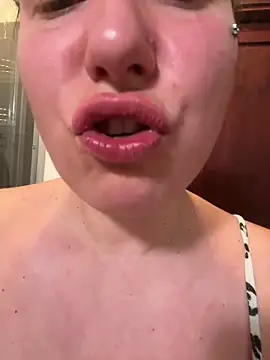 Czat XXX na żywo – Yanacool007