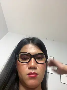 Chat XXX en directo de JassmineLove