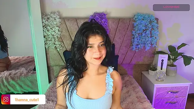 XXX chat uživo modela hannaa_cute