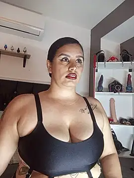 XXX chat uživo modela MariaGaitan