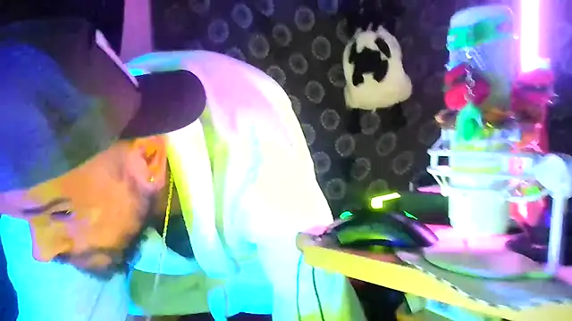 Chat XXX ao vivo de Guyst049