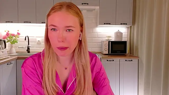 Veronika_Mitchel Adlı Modelin Canlı XXX Sohbeti