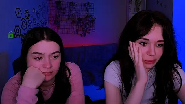 Show modela riley_sanders na web-kameri