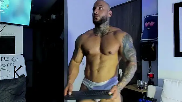 Andrew_Johnnsonn Webbikameraesitys