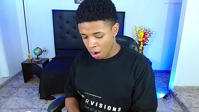 liiam3 网络视讯表演