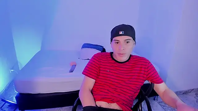 Axel__fierro Chat XXX in diretta