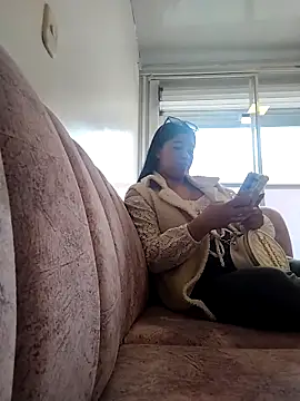 Pp-ari4na03 Show in webcam