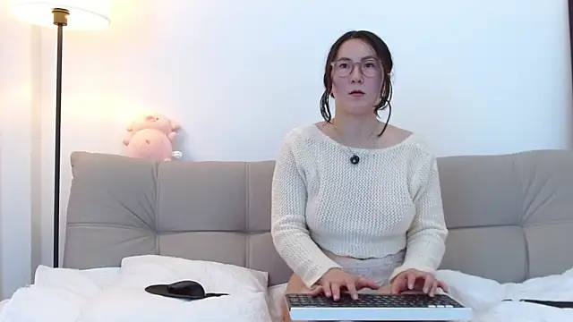 Elle_Lee_ Pertunjukan Webcam