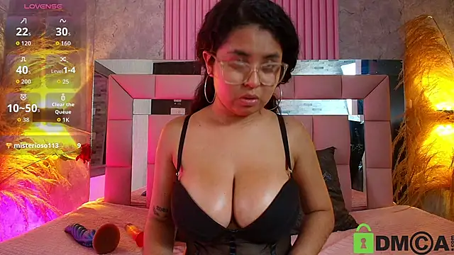 แชท XXX สดของ griselle_rousse