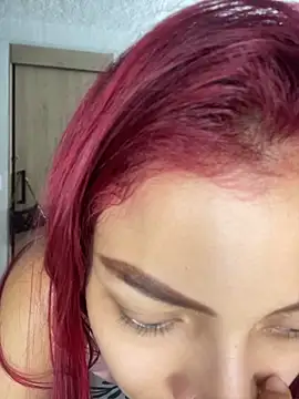 Czat XXX na żywo – ari_sexy1