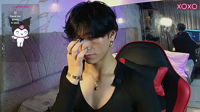 cococumps: διαδικτυακό σόου στην κάμερα