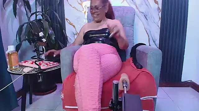 BrendaSex_Hot: онлайн-секс-чат