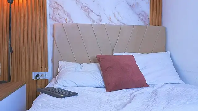 Chat XXX en directo de j_belle_