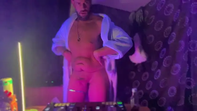 Czat XXX na żywo – Guyst049