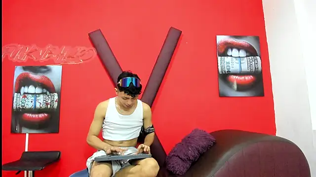 AVENGER_BOYS2026 Webcamshow