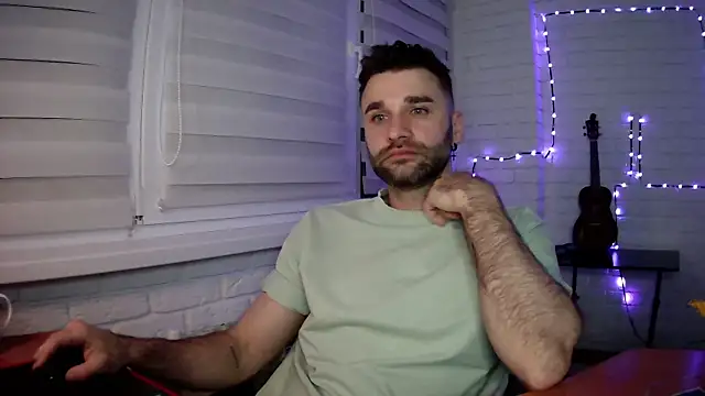 XXX chat uživo modela DaddySlava