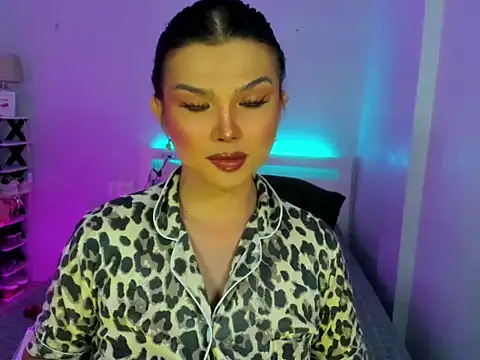 Chat XXX ao vivo de Screamdollhailly_