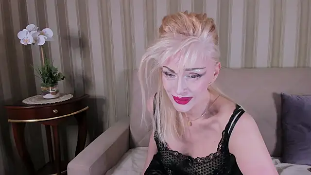 Rita_Farel Chat XXX in diretta