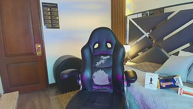 Kittie_Vixen 网络视讯表演