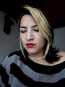 Chat XXX ao vivo de HannaJonnes_